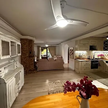 Villa Kusadasi 펜션
