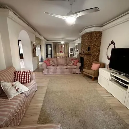 Villa Kusadasi 펜션 쿠사다시